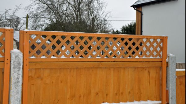 Lattice Fence Assembly