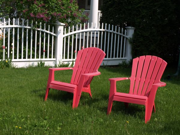 Scalloped Fence Assembly